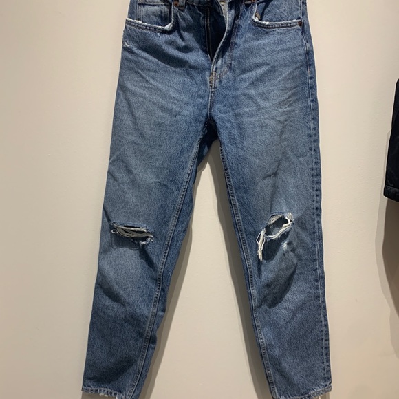 Zara Denim - Zara Women’s Size 2 distressed jeans regular wash